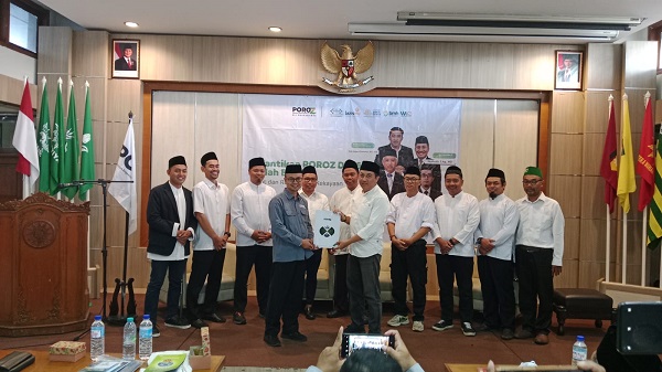 Terima Surat Pengukuhan Edo Segara Gustanto Nahkodai POROZ DIY 